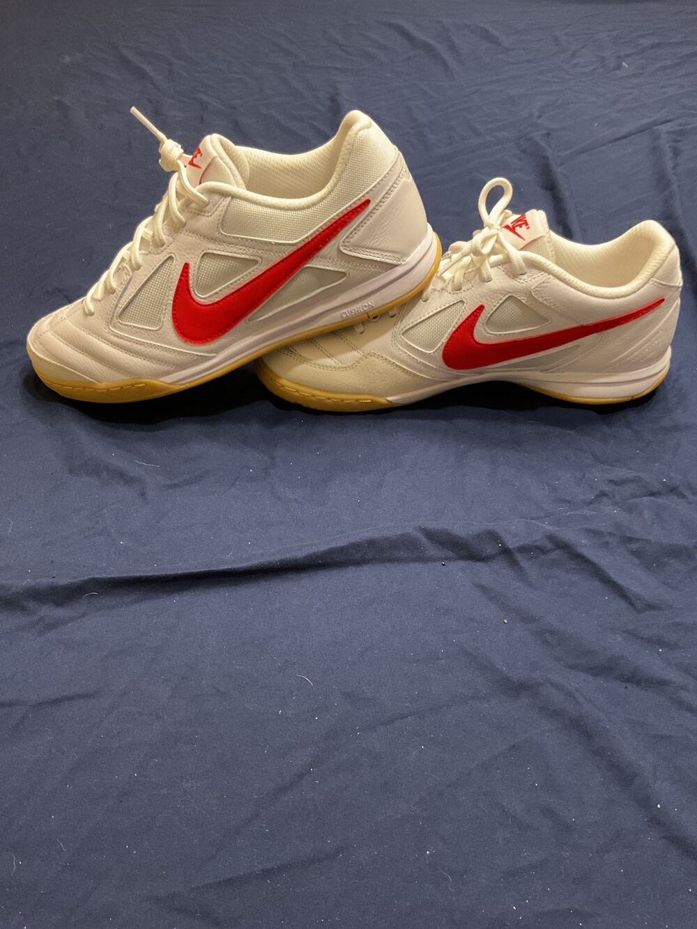 Nike Gato White University Red Gum Men’s Size 10,
Retro Streetwear Sneakers